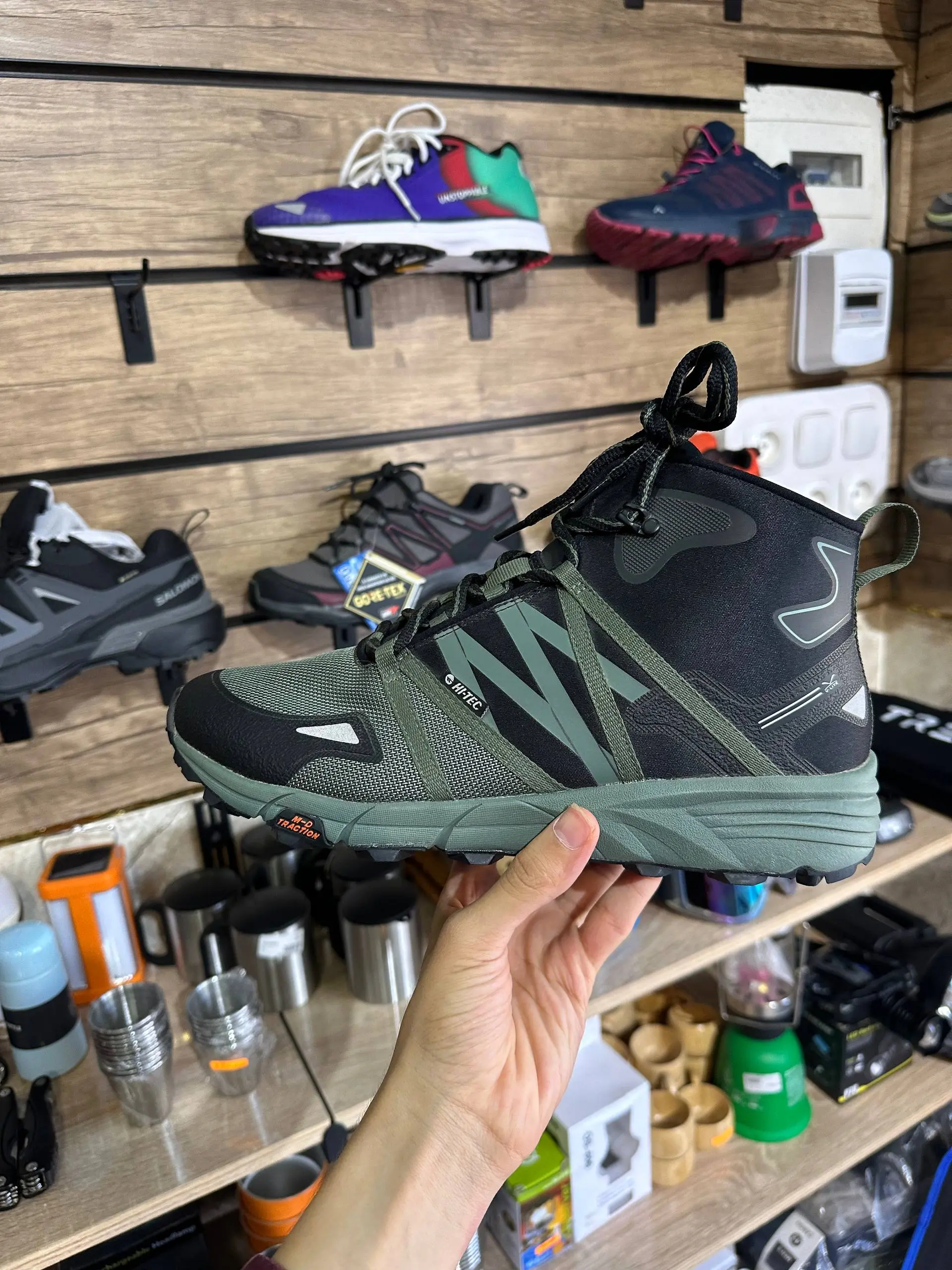 Chaussures Hi-teck 12